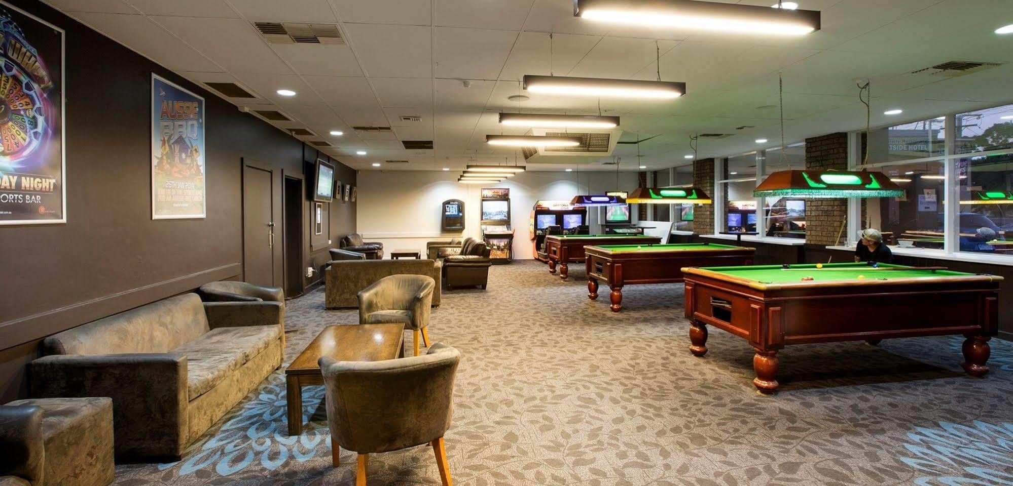Nightcap at Westside Hotel Laverton Buitenkant foto